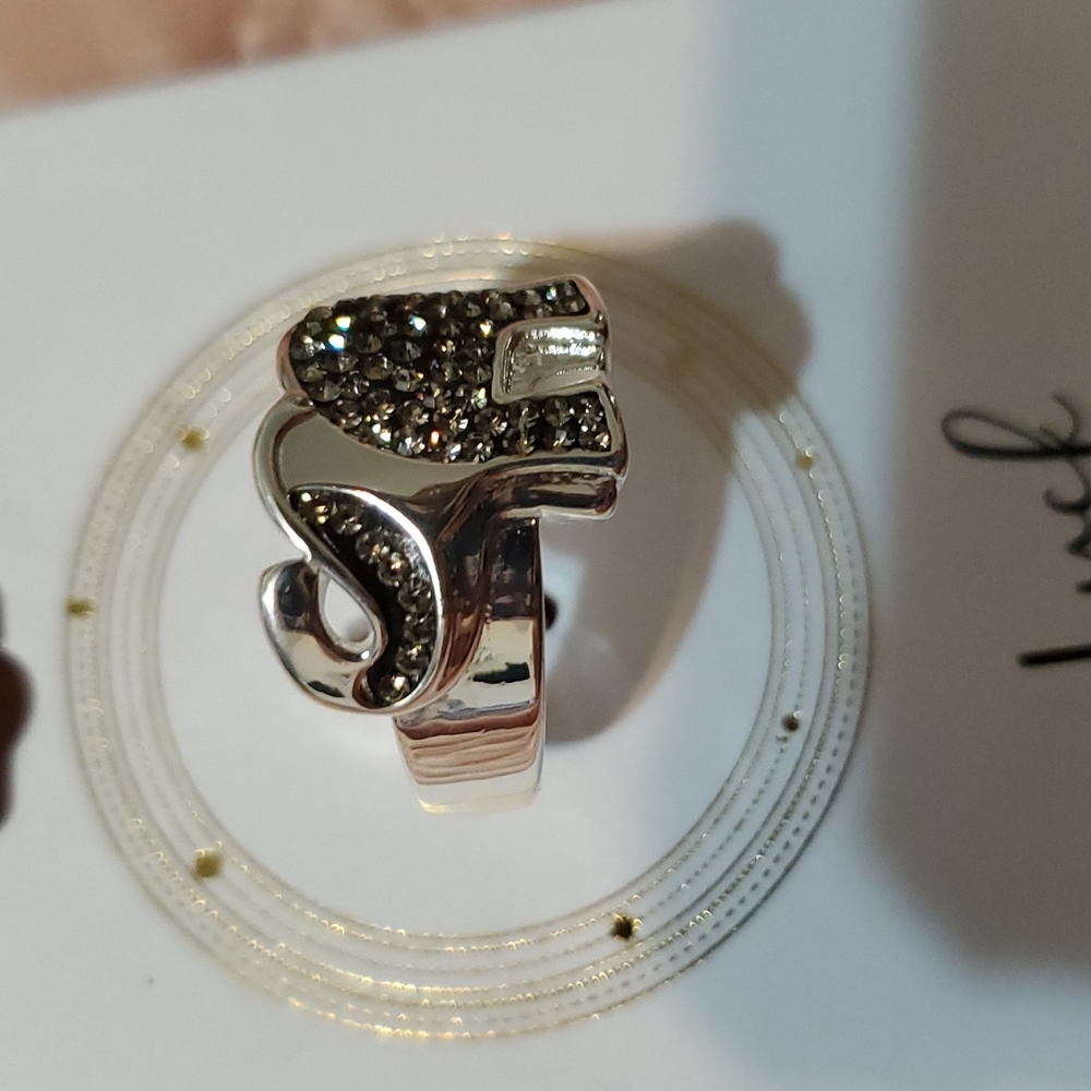 LA Rocks Elephant Ring - Picture 3 of 3